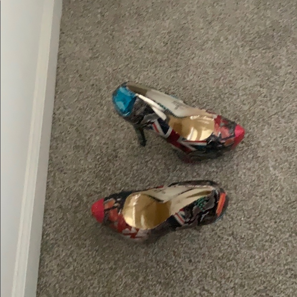 High heels - Picture 2 of 4